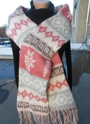 Зимний женский шарф