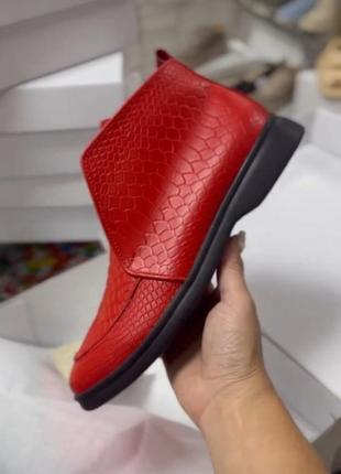 Высокие лоферы, красный, натуральная кожа под рептилию, деми / зима