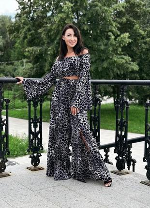 Женский леопардовый костюм топ и штаны