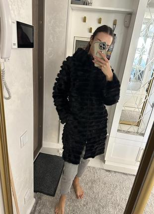 Чорна ниркова шуба