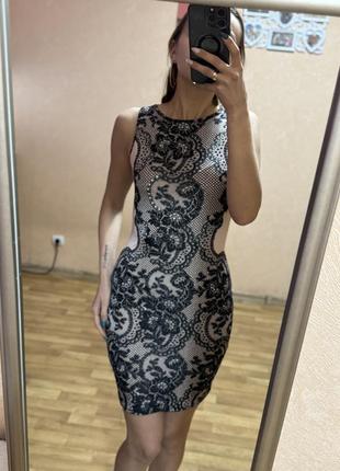 Сукня жіноча