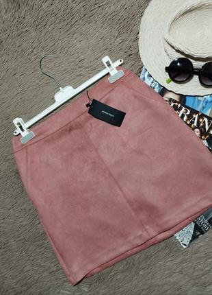 Хорошая короткая замшевая юбка