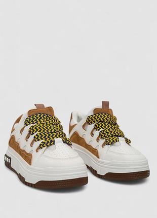 Кросівки жіночі демісезонні, колір біло-коричневий