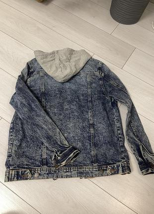 Джинсова куртка