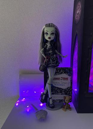 Monster high френкі репро