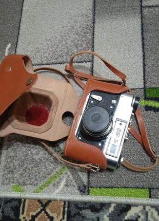 Продам робочий фотоаппарат фед 5в та вспишку до нього