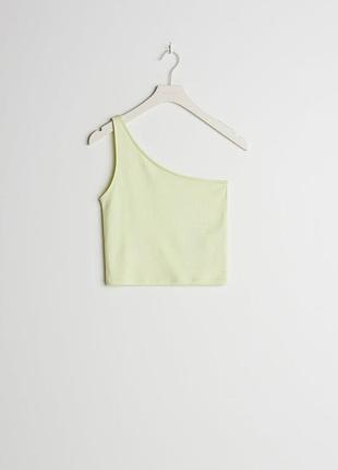 Топ на одне плече в рубчик gina tricot