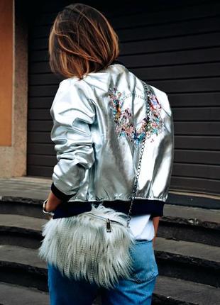 Стильный бомбер zara