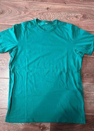 Uniqlo базова футболка l-m унікло