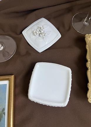 Шкатулка фарфорова