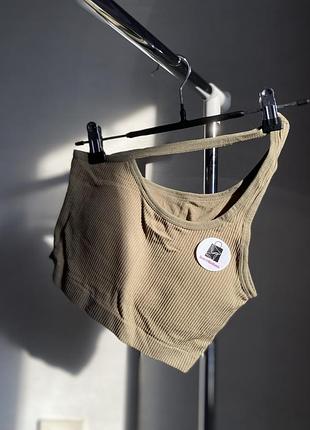 Топ короткий с бретелей накрест