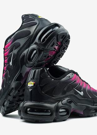 Nike air max tn plus pink black — цена 2600 грн в каталоге