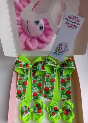 Бантики полуничка