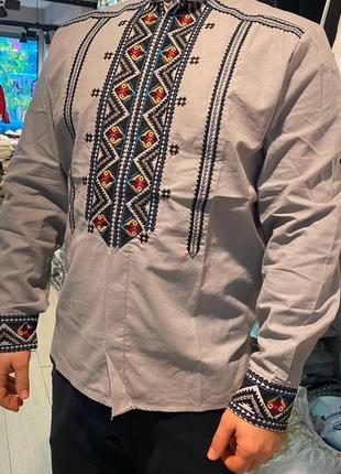 Колоритная мужская рубашка вышиванка, украинская рубашка вышитая, этатно рубашка с вышивкой крестиком для мужчины