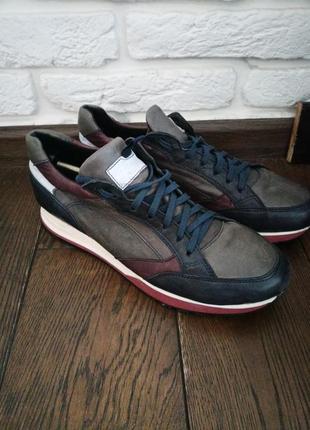 Чоловічі шкіряні кросівки