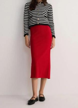 Яркая юбка миди