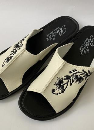 Женские шлепанцы тапки тапочки белые чёрного цвета с вышивкой белста 37 размер