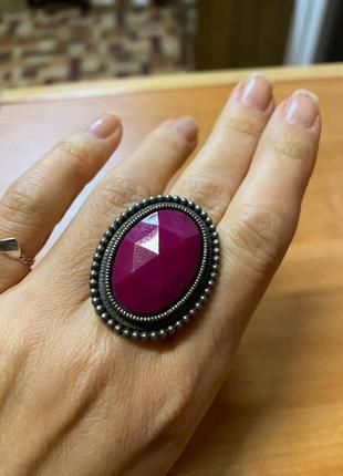 Кольцо бижутерия с красивым камнем