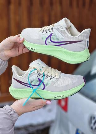 Жіночі кросівки nike zoom