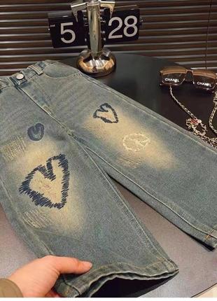 Мега стильные джинсы для модниц.
плотный джинс.