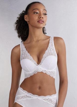 Комплект белья intimissimi.