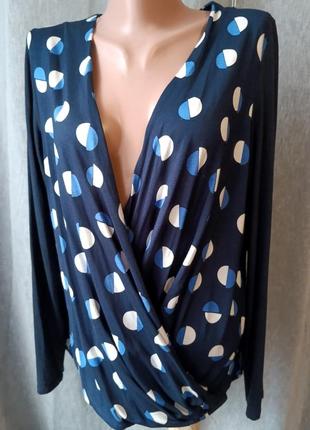 Блуза - кофта на запах.