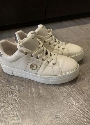 Кроссовки Tamaris