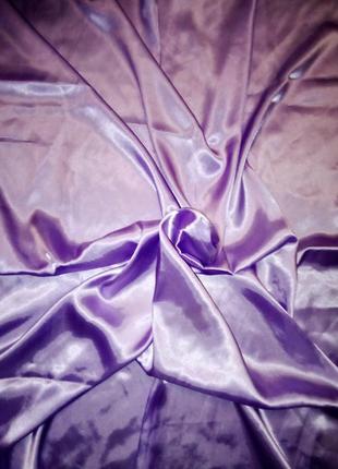 Хустка, яскрава.