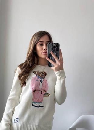 Брендовый женский свитер с медведем