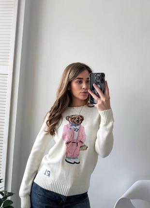Брендовый женский свитер с медведем