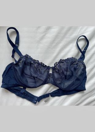 Бюстгальтер