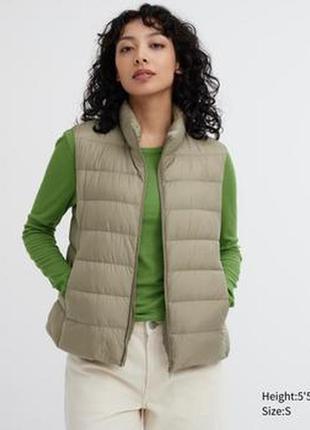 Ультралегкий пуховий жилет uniqlo, розмір м