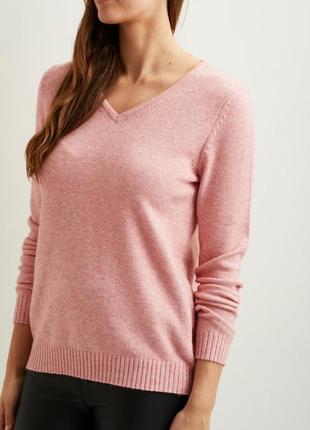 Женский вязаный свитер свободного кроя