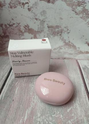 Кремовые румяна rare beauty stay vulnerable cream blush