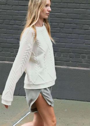 Ніжний світшот светр zara