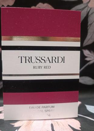 Trussardi ruby red парфюмированная вода пробник