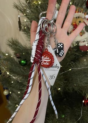 Брелок на сумку обвес на сумку nuka cola брелок открывашка