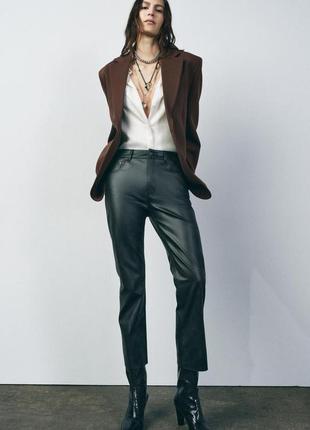 Джинсы zw collection bootcut cropped с высокой посадкой из искусственной кожи