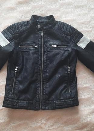 Черная косуха эко-кожа