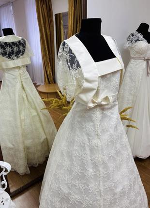 Весельное платье большого размера