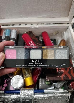 Кремовые тени с глиттером nyx
