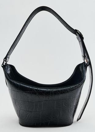 Овальна сумка зара zara на плече з ременем довгим коротким стильна з тисненням під шкіру крокодила