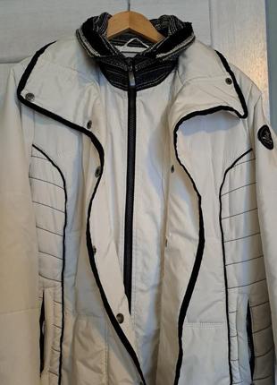 Куртка белая деми, еврозима. c a n d a
