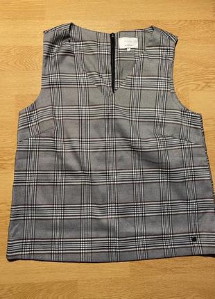 Классическая жилетка бренда numph