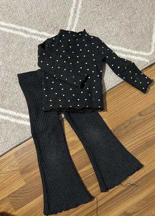 Теплый костюм для девочки