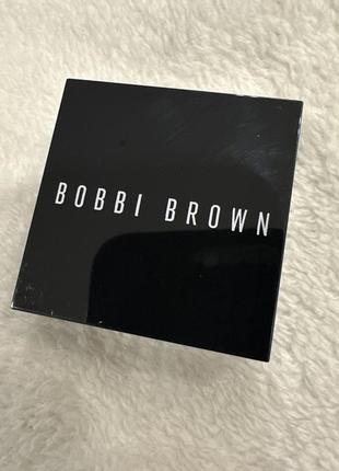 Хайлайтер для обличчя bobbi brown highlighting powder компактный