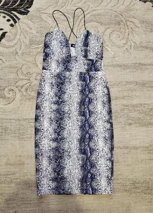 Стрейчева сукня missquided