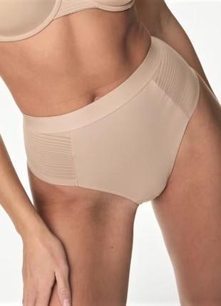 58-60р.(24) трусики стринги утяжка m&s