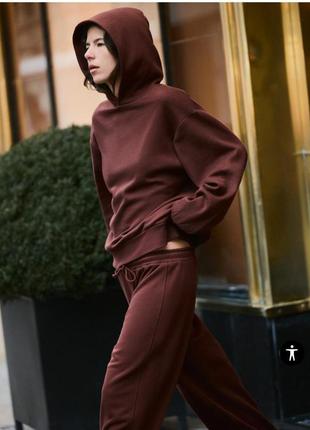 Костюм zara шоколадного кольору