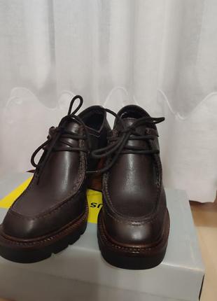 Жіночі туфлі шоколадного кольору від італійського виробника